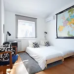 Lisbon Casa Da Clementina - A Serene Garden Stay